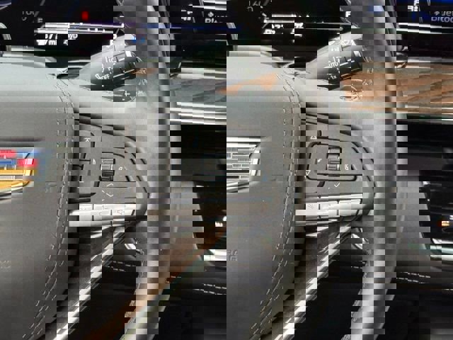 Certified 2024 Cadillac Escalade Sport Platinum w/ LPO, ONYX Package image 25