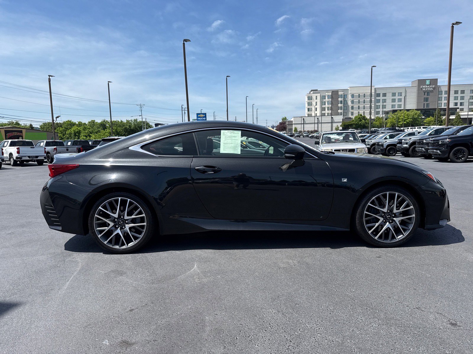 Used 2017 Lexus RC 200t F Sport RWD image 2