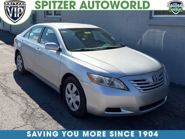 Used 2009 Toyota Camry LE FWD image 1