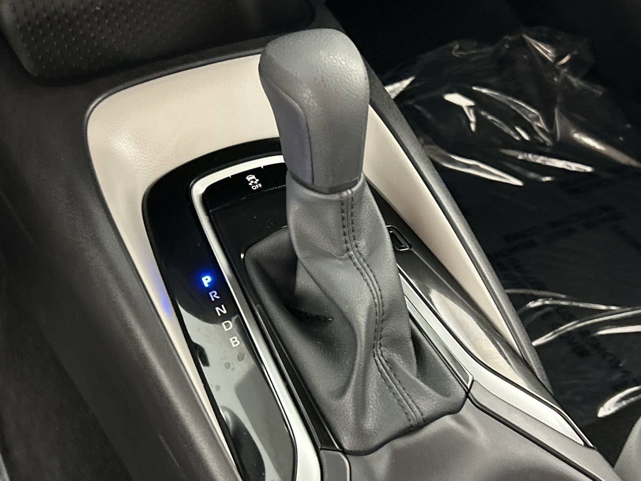 Used 2025 Toyota Corolla LE image 15