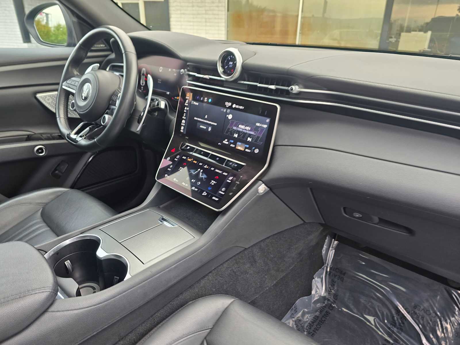 Used 2023 Maserati Grecale GT image 12