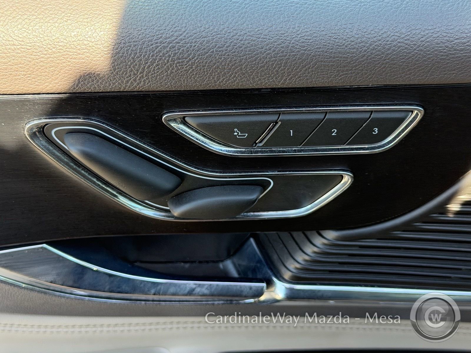 Used 2021 Lincoln Corsair AWD w/ Equipment Group 101A image 14