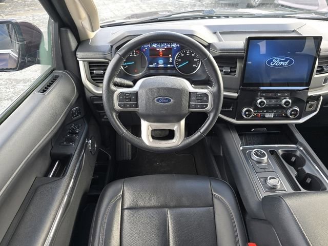 Used 2024 Ford Expedition Max XLT image 28