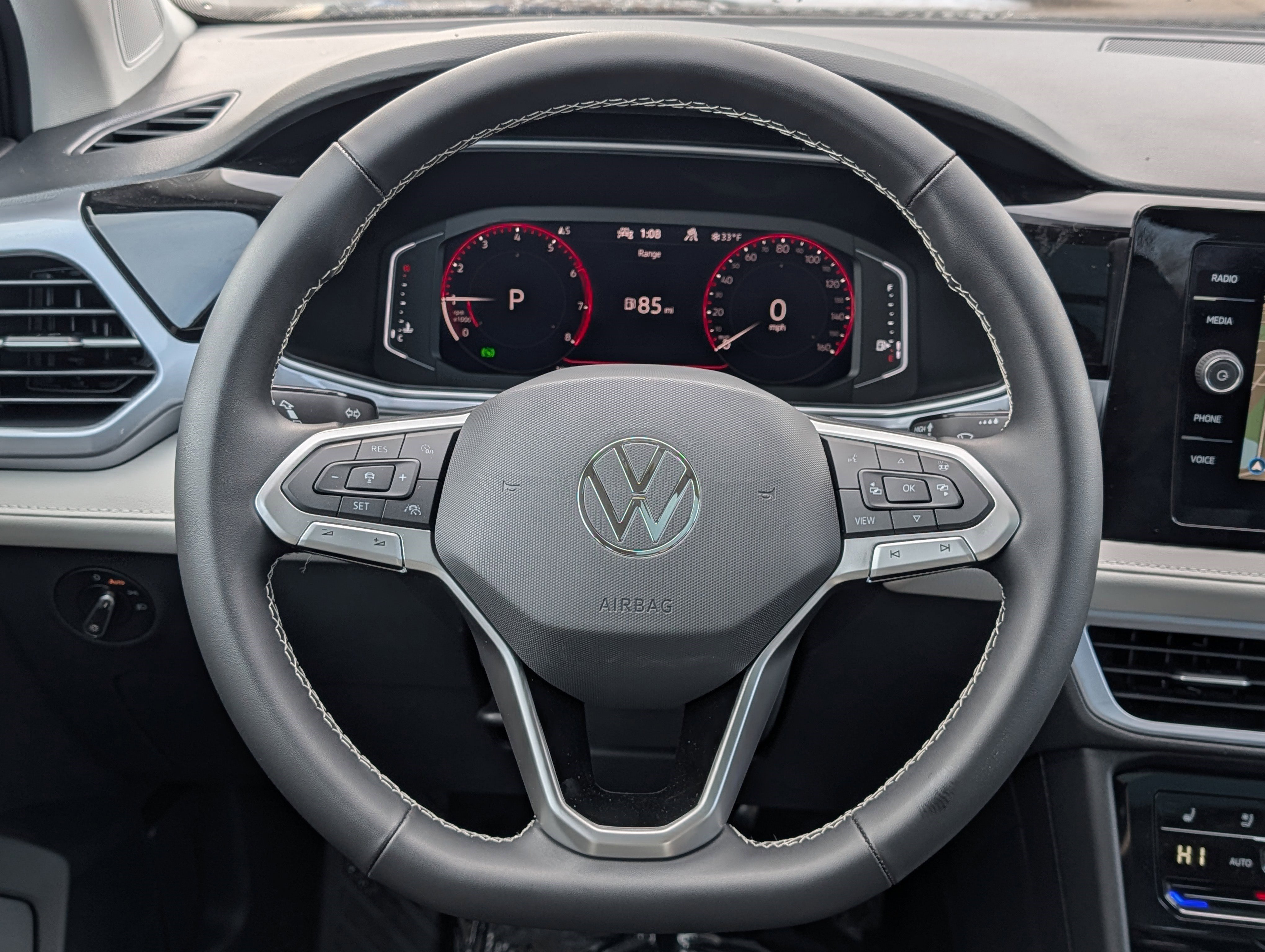 New 2026 Volkswagen Taos SEL image 8