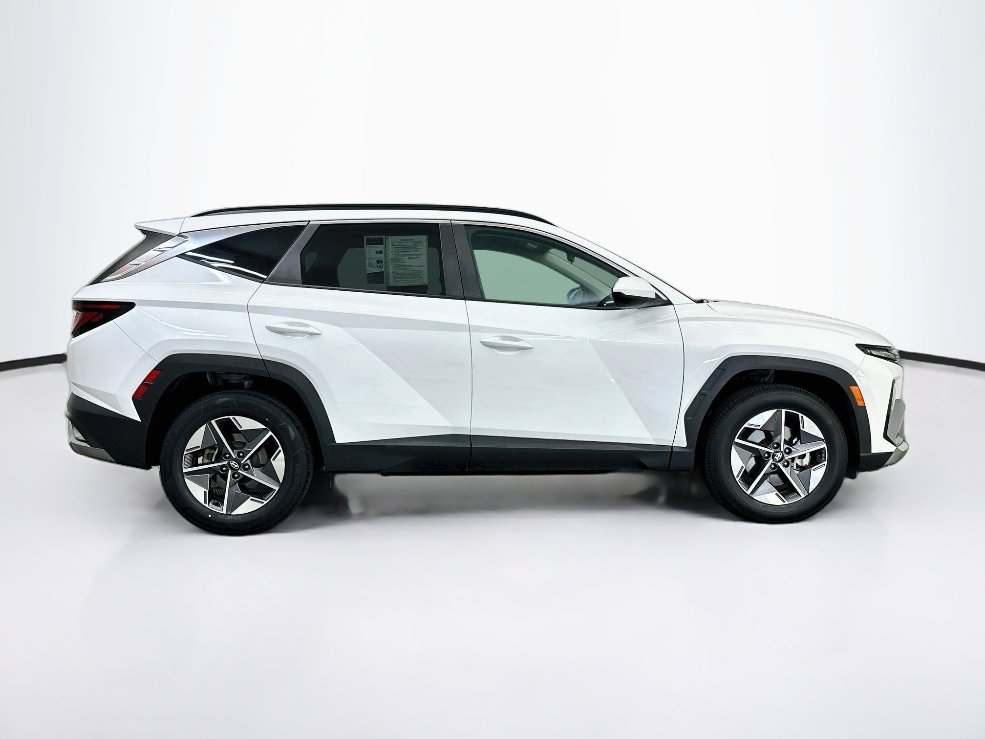 Used 2025 Hyundai Tucson SEL AWD/4WD image 10