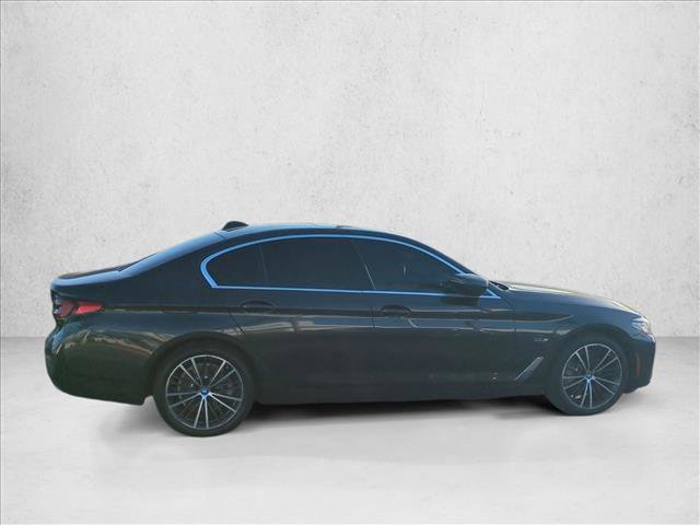Used 2023 BMW 530e w/ Convenience Package RWD image 4