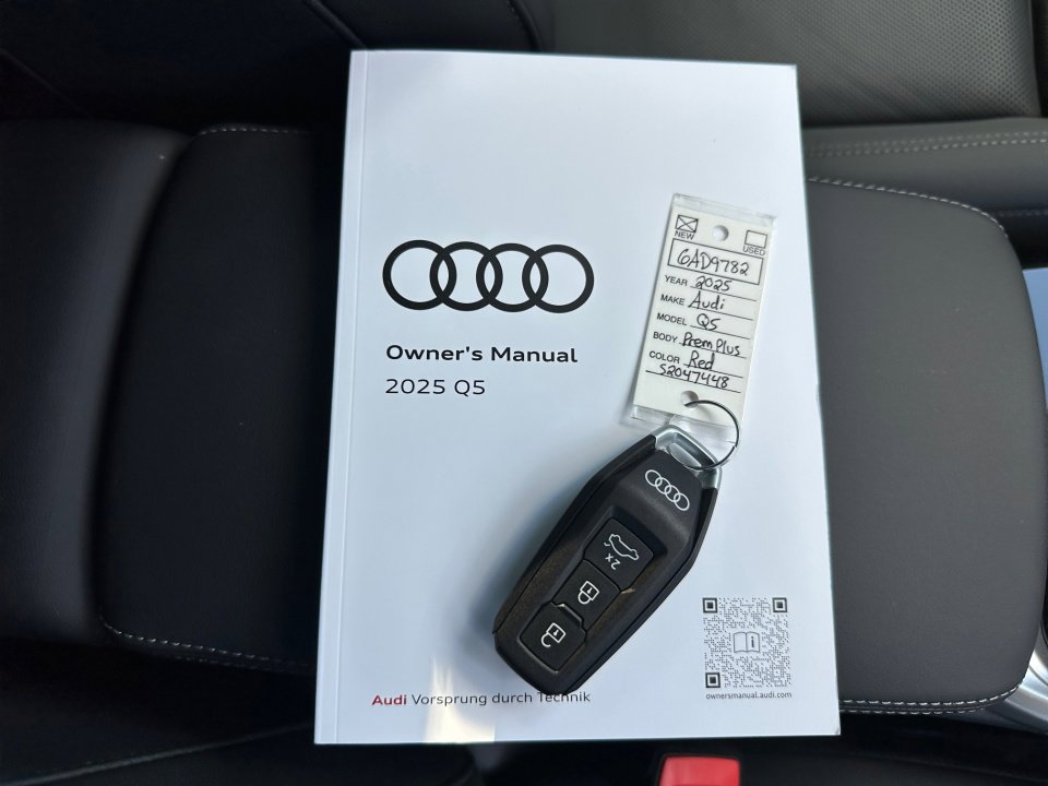 New 2025 Audi Q5 Premium Plus image 34