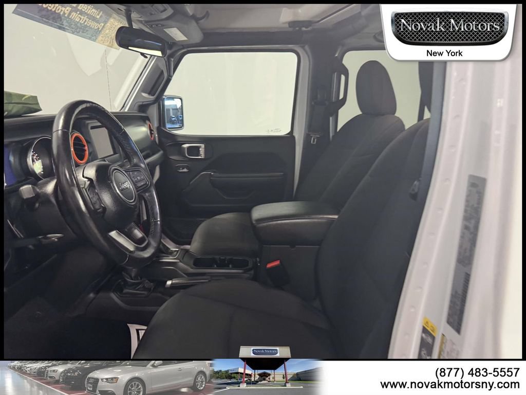 Used 2022 Jeep Gladiator Overland AWD/4WD image 12
