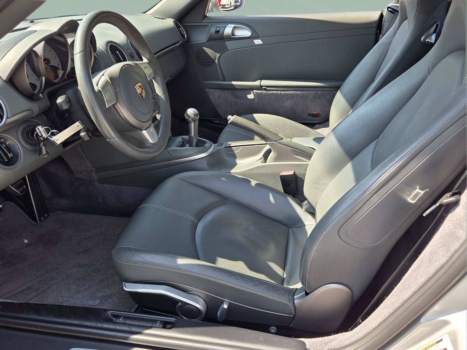 Used 2006 Porsche Cayman S RWD image 10
