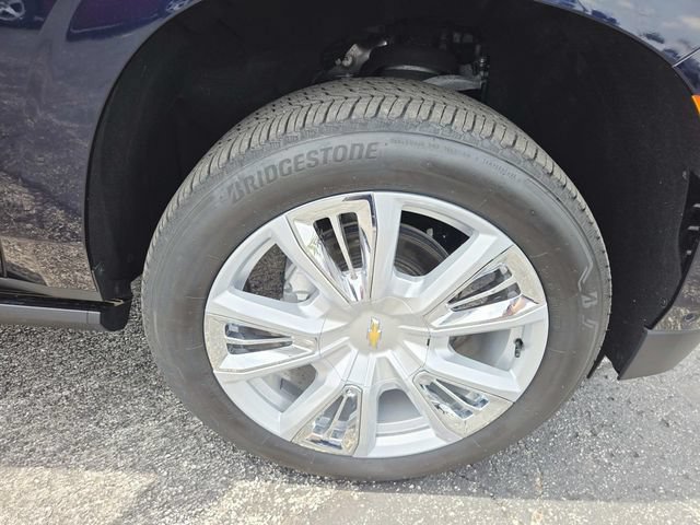 Used 2024 Chevrolet Suburban High Country w/ Advanced Technology Package AWD/4WD image 18