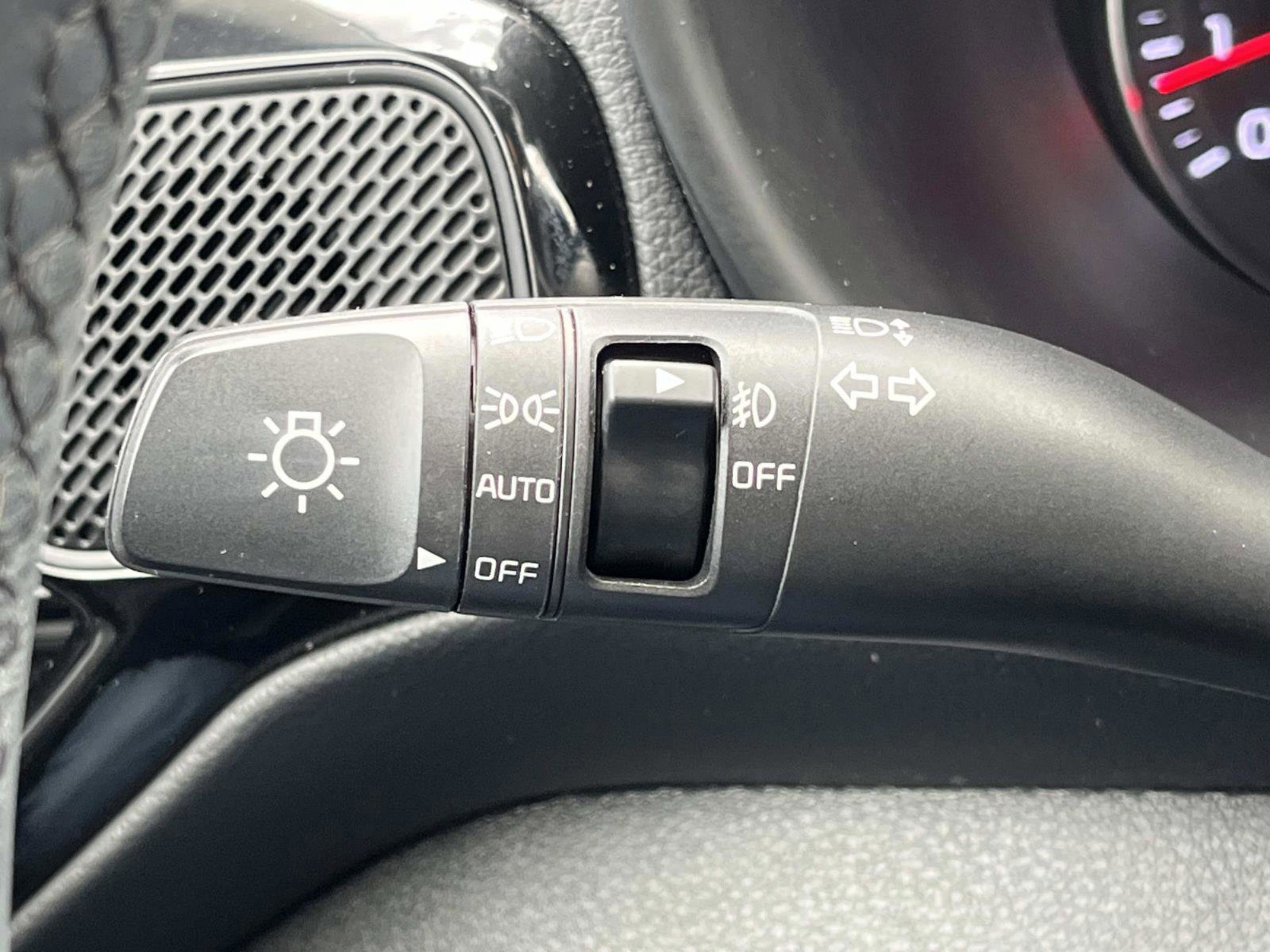 Used 2022 Kia Soul GT-Line FWD image 32