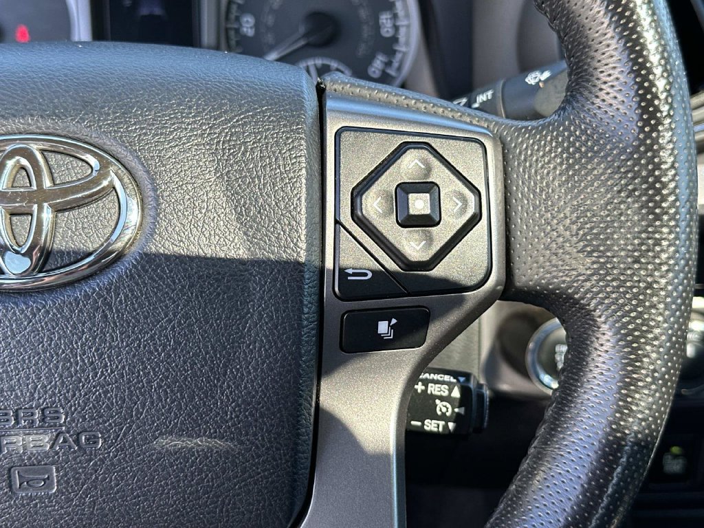 Used 2017 Toyota Tacoma Limited w/ Tow Package AWD/4WD image 32