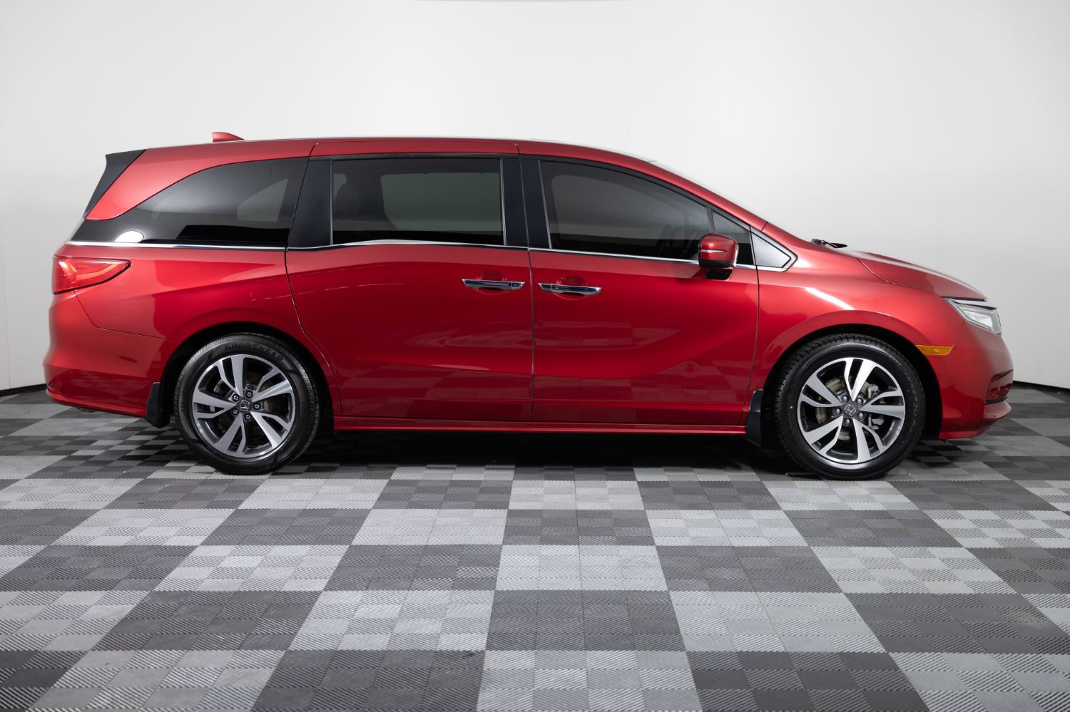 Used 2022 Honda Odyssey Touring image 9