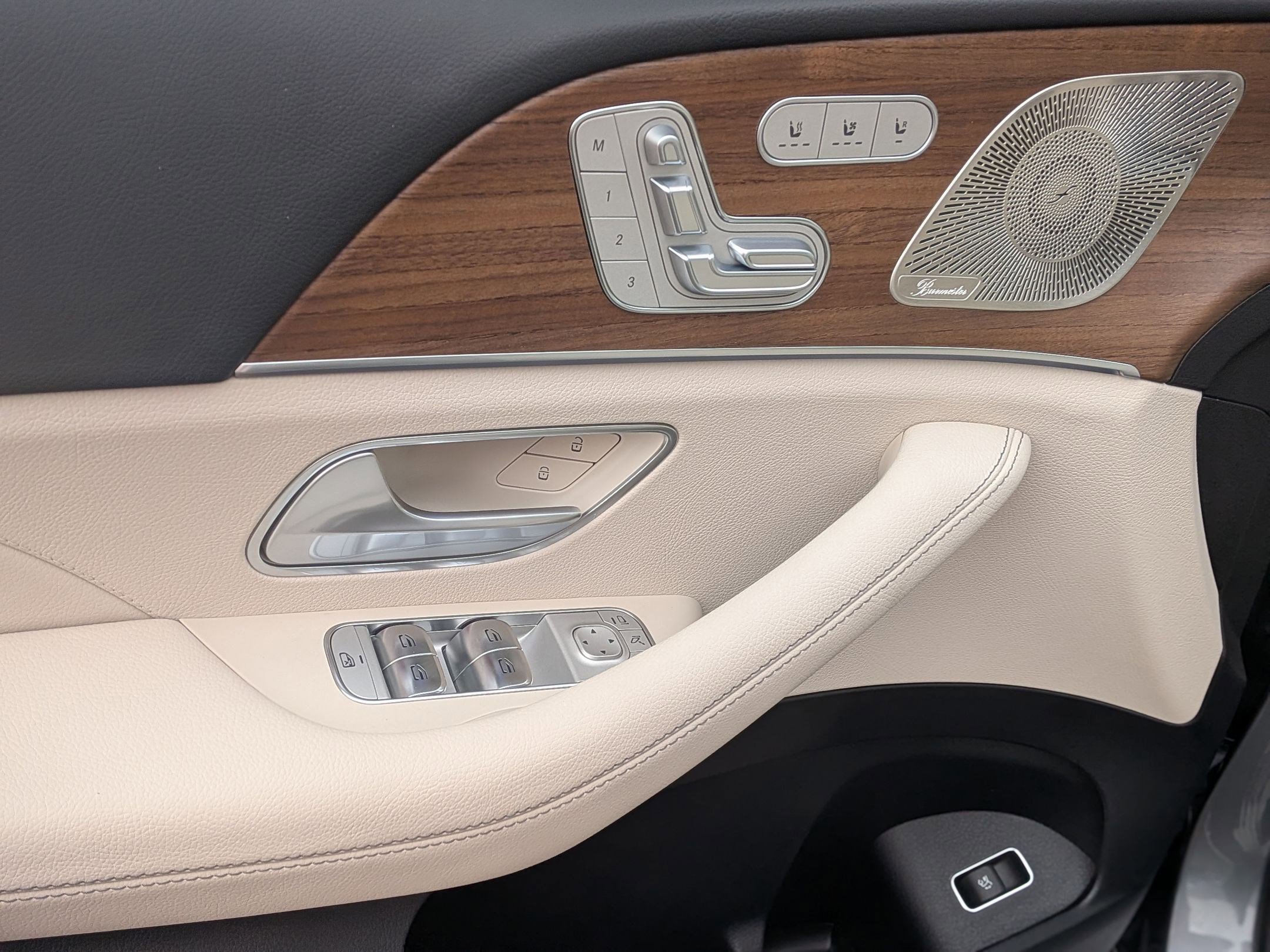 Certified 2025 Mercedes-Benz GLS 450 4MATIC image 13