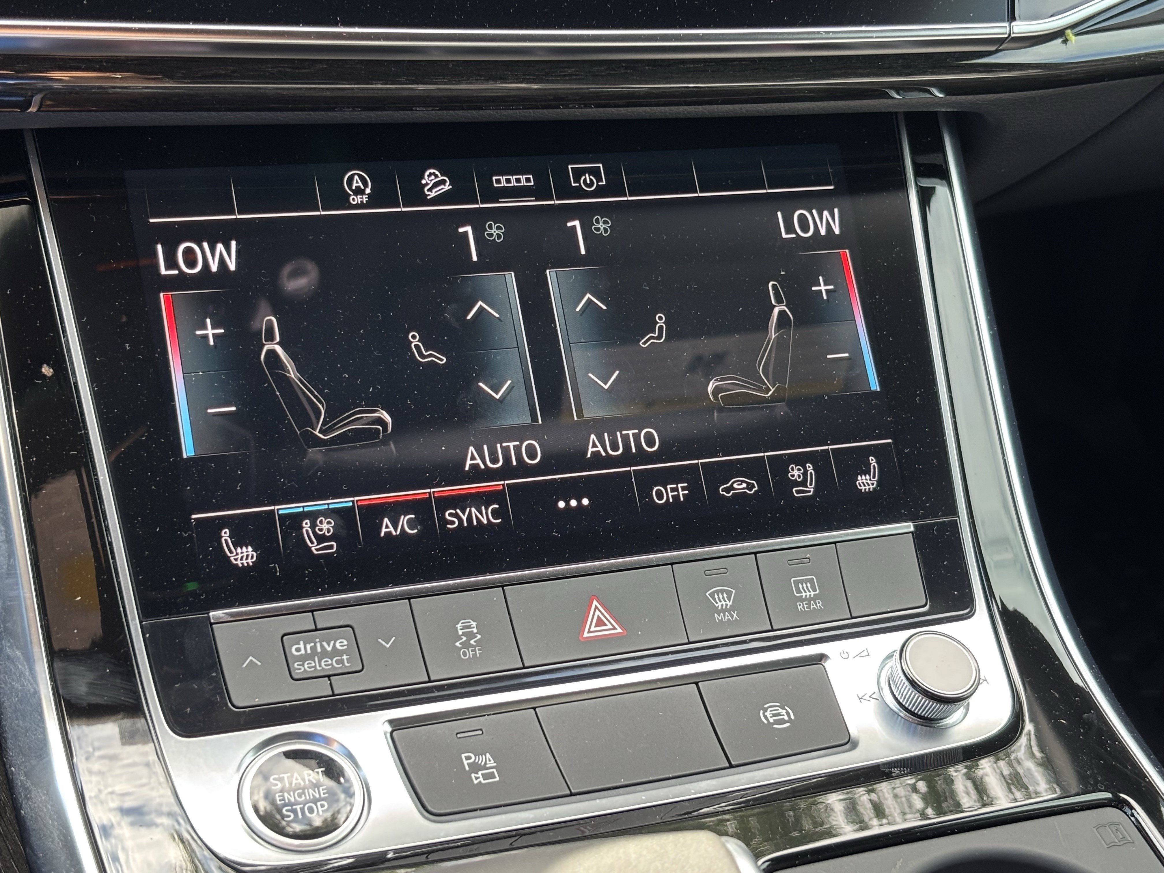 Used 2025 Audi Q8 Premium Plus AWD/4WD image 31