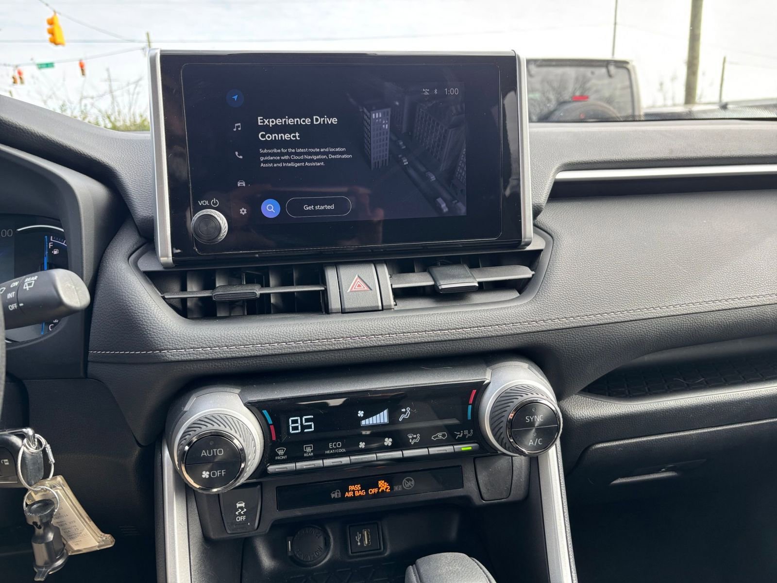 Used 2025 Toyota RAV4 LE image 20