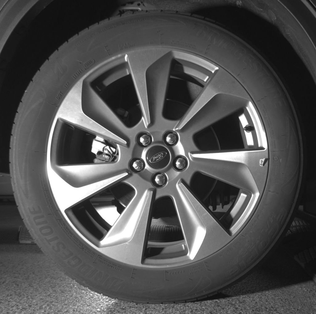 Used 2025 Ford Escape Platinum AWD/4WD image 32