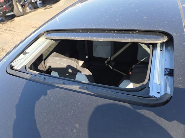 New 2026 Chevrolet Trax RS w/ Sunroof Package image 3