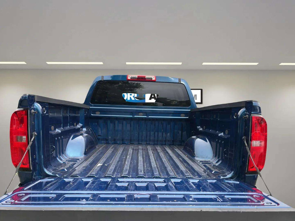 Used 2019 Chevrolet Colorado W/T w/ WT Convenience Package AWD/4WD image 9