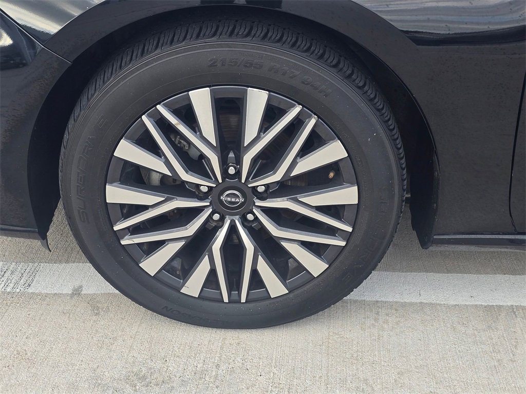 Used 2023 Nissan Altima 2.5 SV image 7