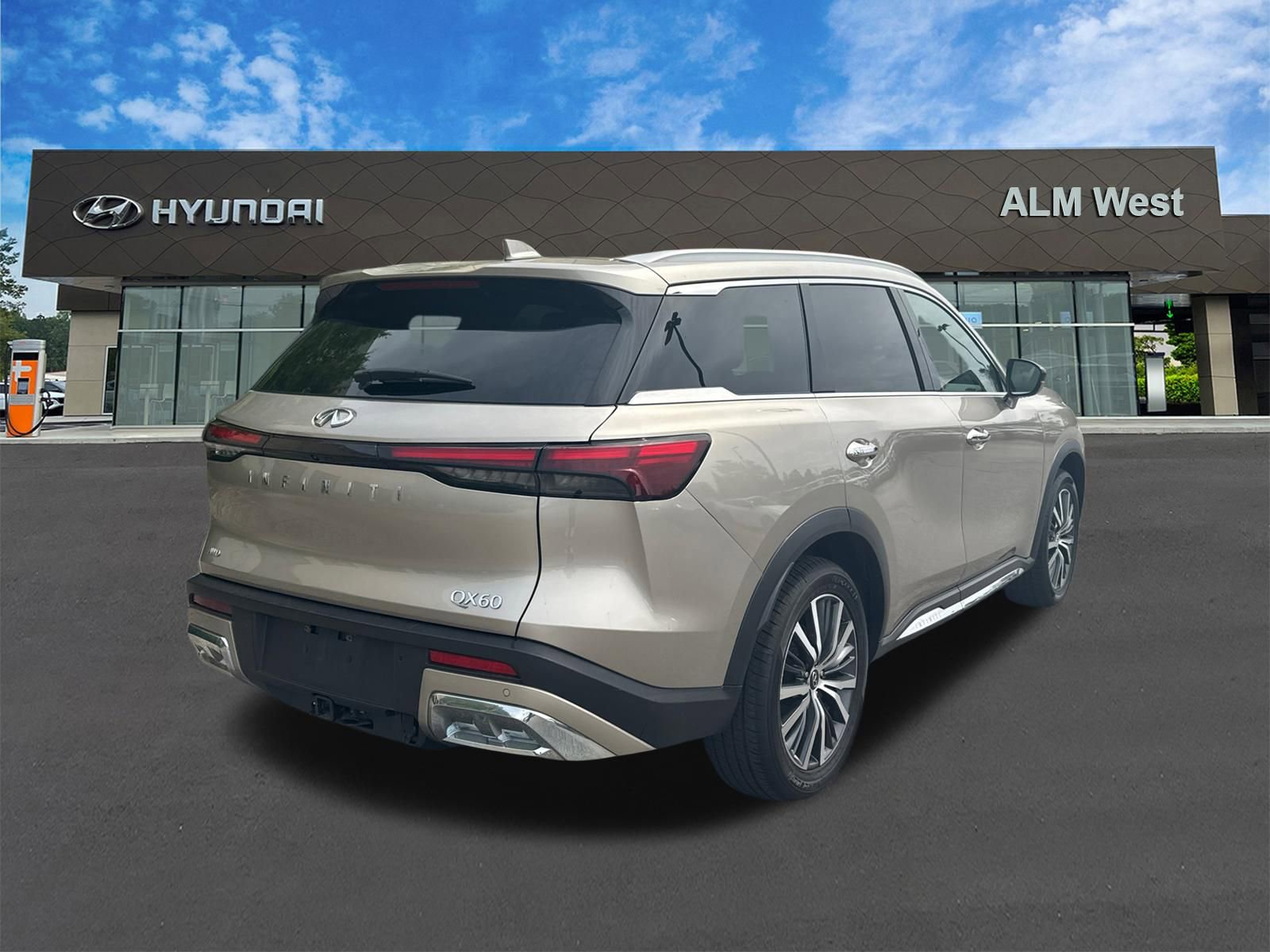 Used 2022 INFINITI QX60 Sensory AWD/4WD image 5