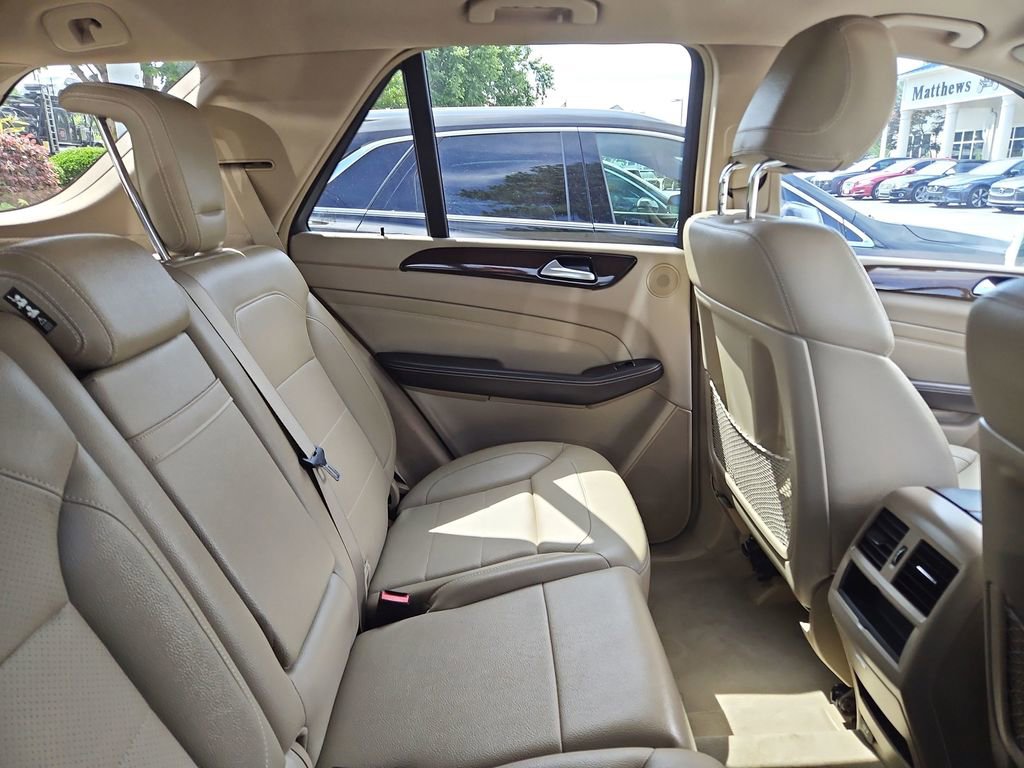 Used 2013 Mercedes-Benz ML 350 4MATIC image 9