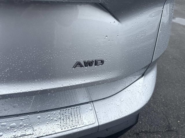 Used 2025 Nissan Rogue SV image 5