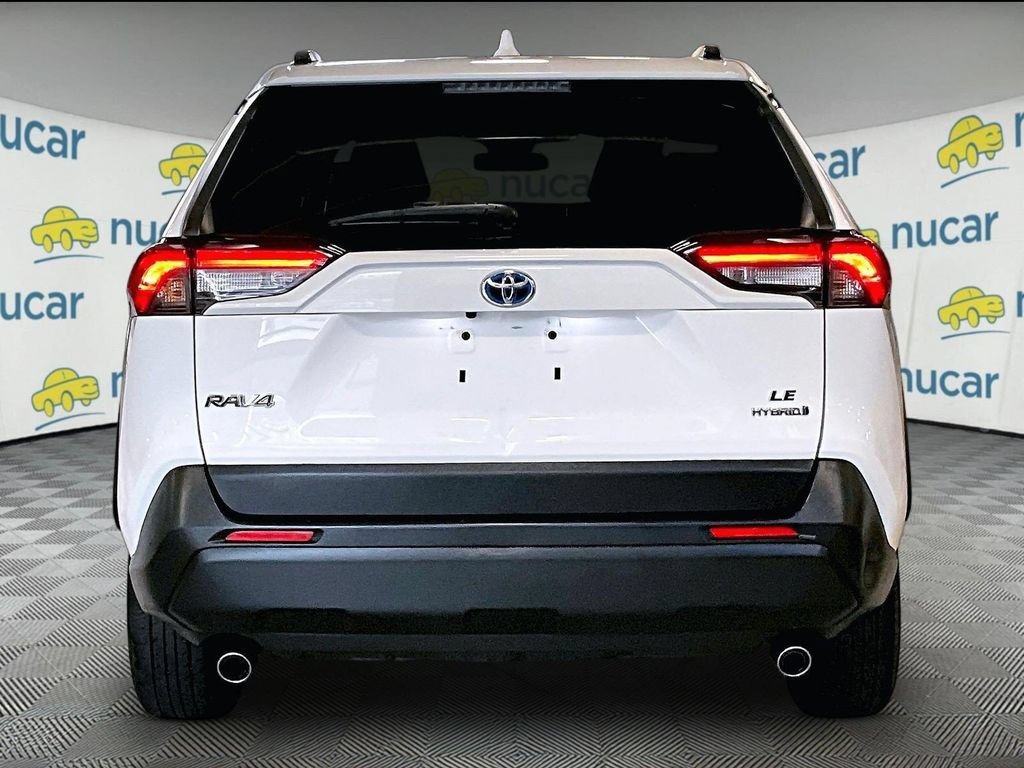 Used 2020 Toyota RAV4 LE w/ Carpet Mat Package AWD/4WD image 5