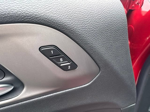 Used 2027 Chrysler Pacifica Select AWD/4WD image 18