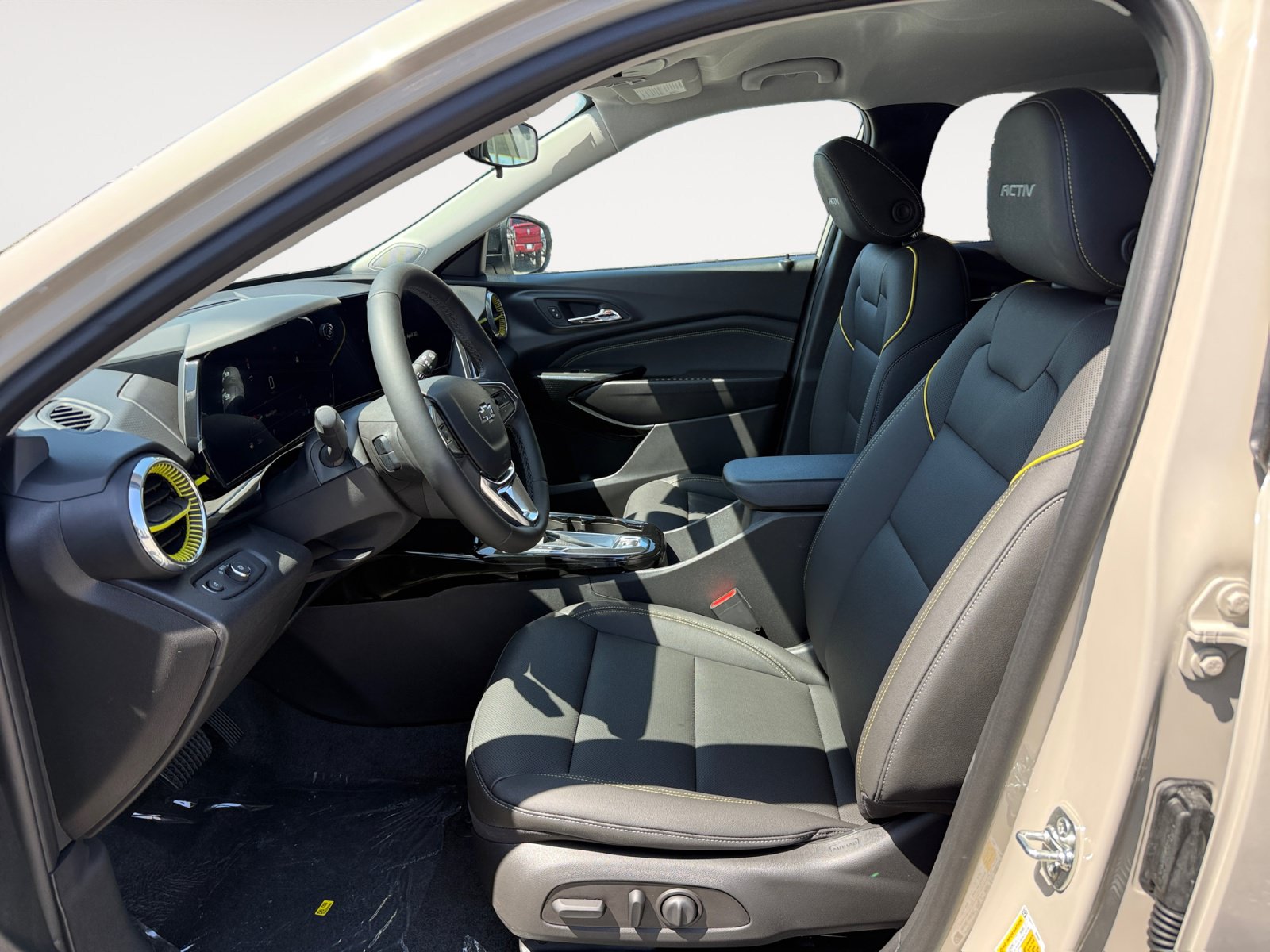 New 2026 Chevrolet Trax ACTIV w/ Driver Confidence Package FWD image 10