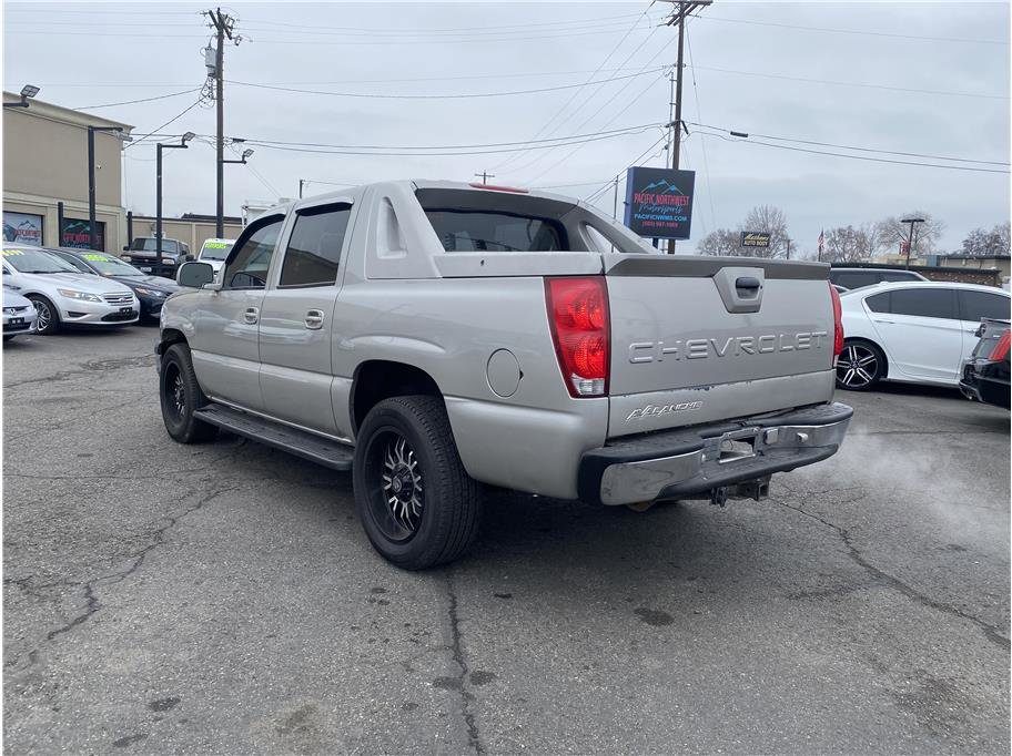 Used 2004 Chevrolet Avalanche 2WD image 7
