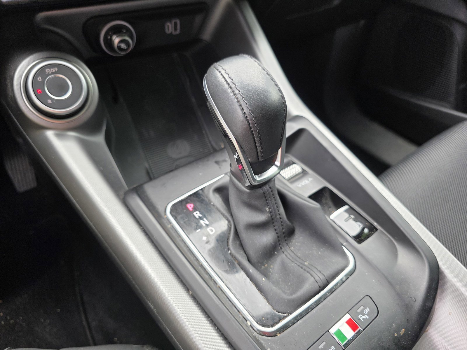 Used 2024 Alfa Romeo Tonale Ti AWD/4WD image 14