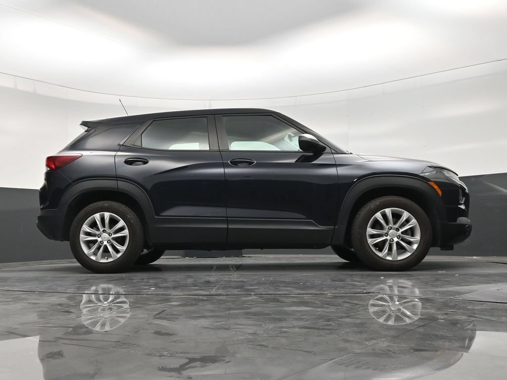 Used 2021 Chevrolet TrailBlazer LS FWD image 25