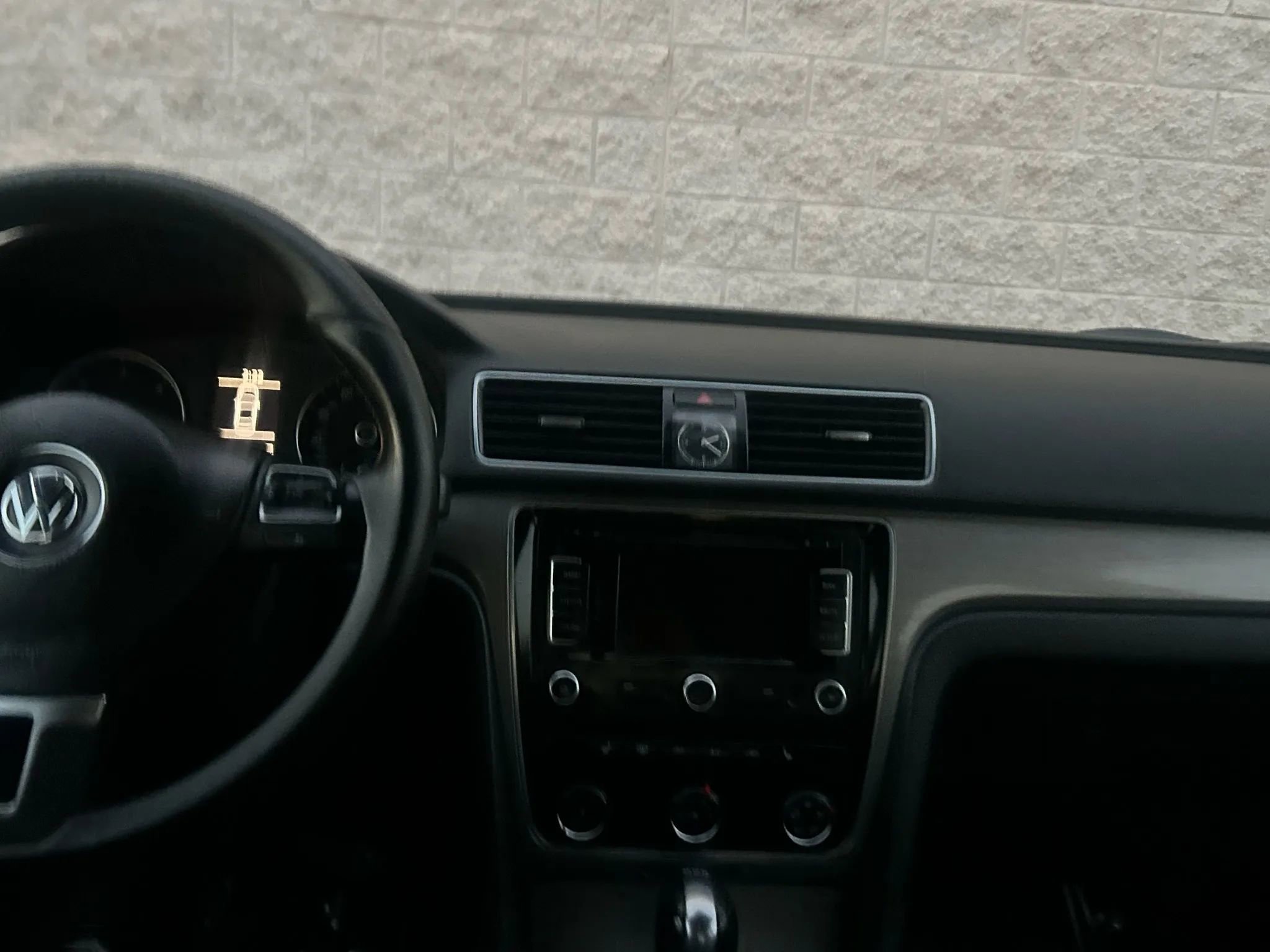 Used 2014 Volkswagen Passat TDI SE FWD image 23