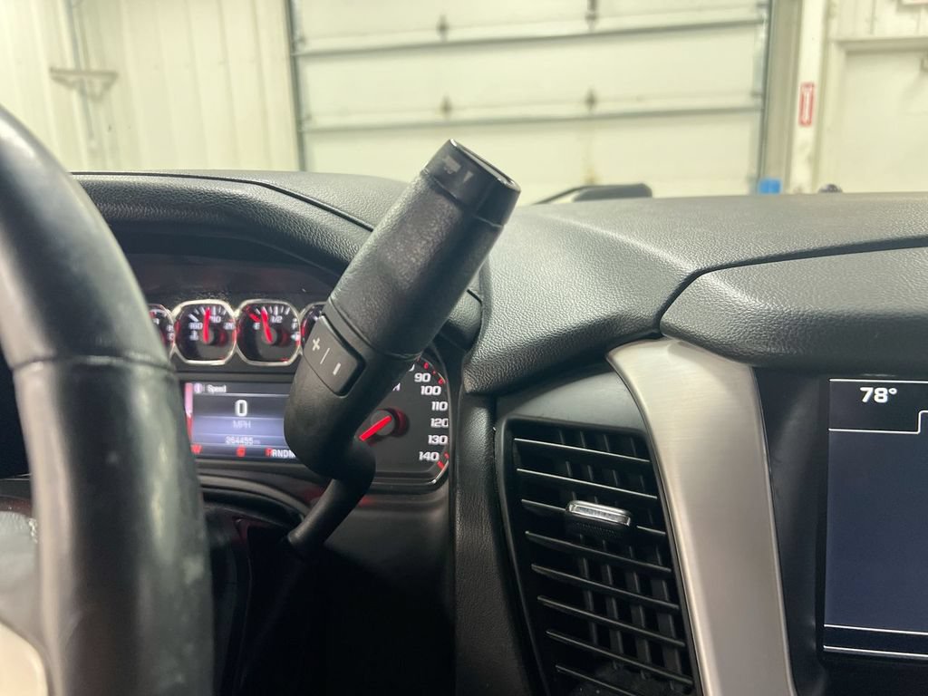 Used 2016 GMC Yukon SLT AWD/4WD image 18