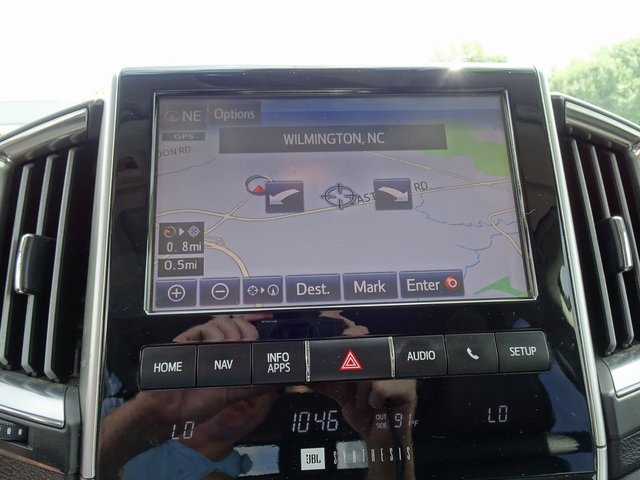 Used 2017 Toyota Land Cruiser image 25