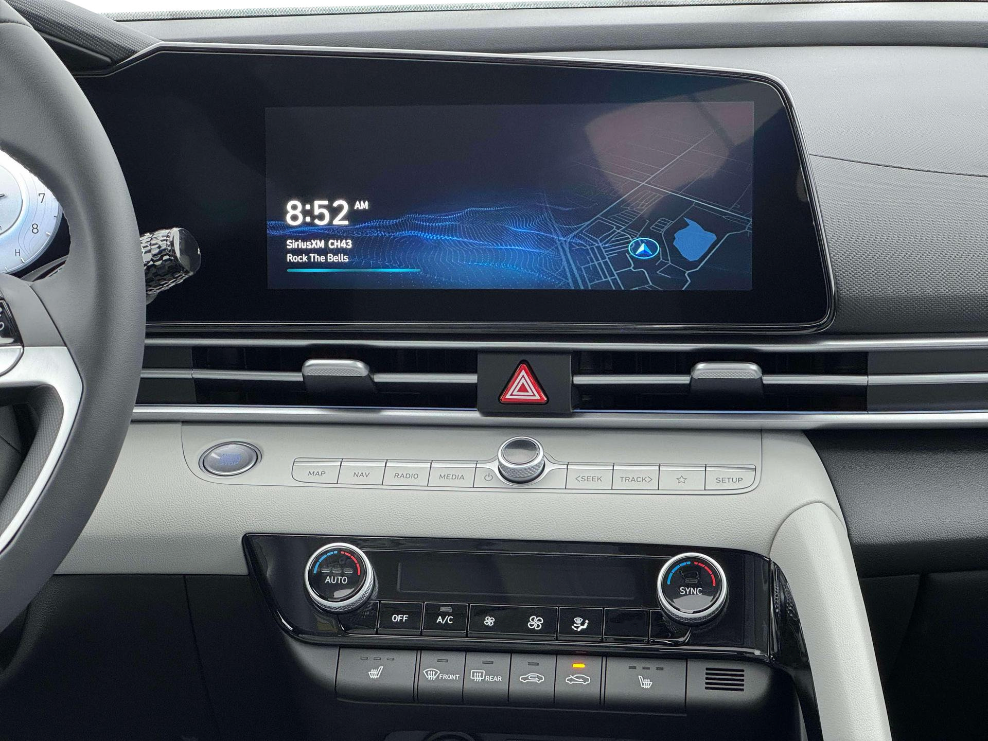 New 2026 Hyundai Elantra Limited FWD image 19