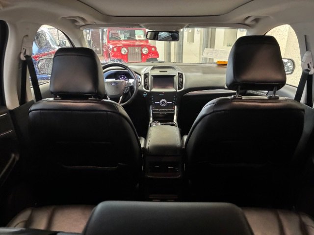 Used 2020 Ford Edge Titanium AWD/4WD image 13