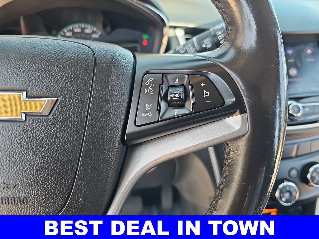 Used 2022 Chevrolet Trax LT w/ Driver Confidence Package AWD/4WD image 31