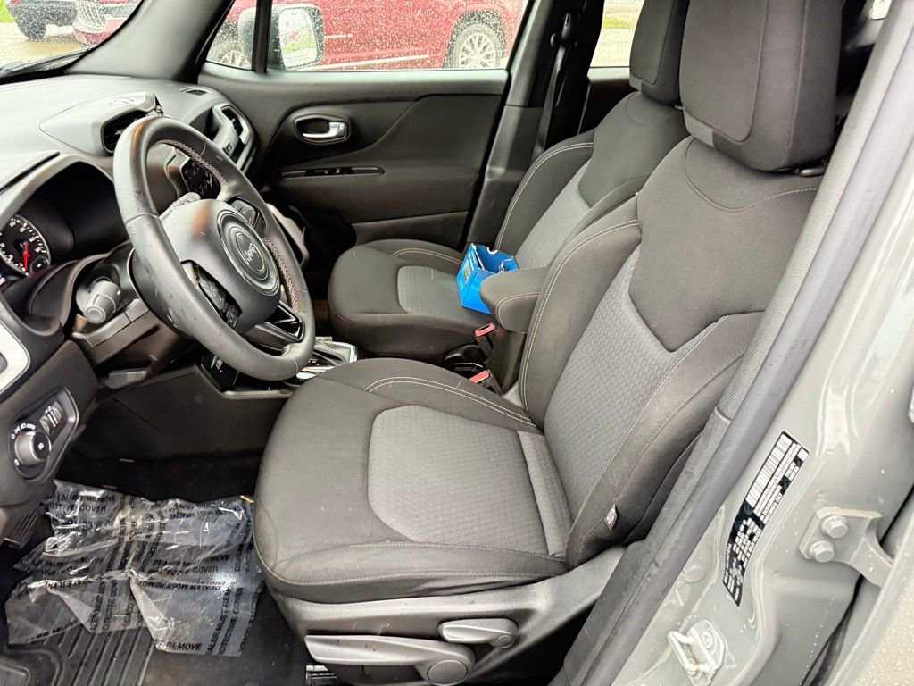 Used 2021 Jeep Renegade Latitude image 15