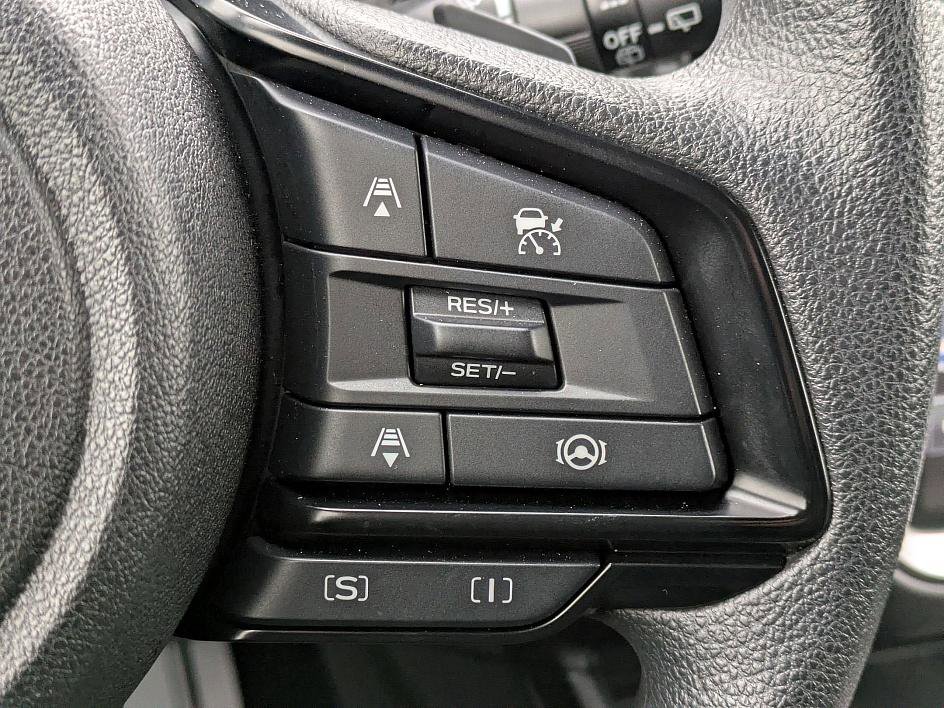 Used 2024 Subaru Crosstrek 2.0i Premium image 18