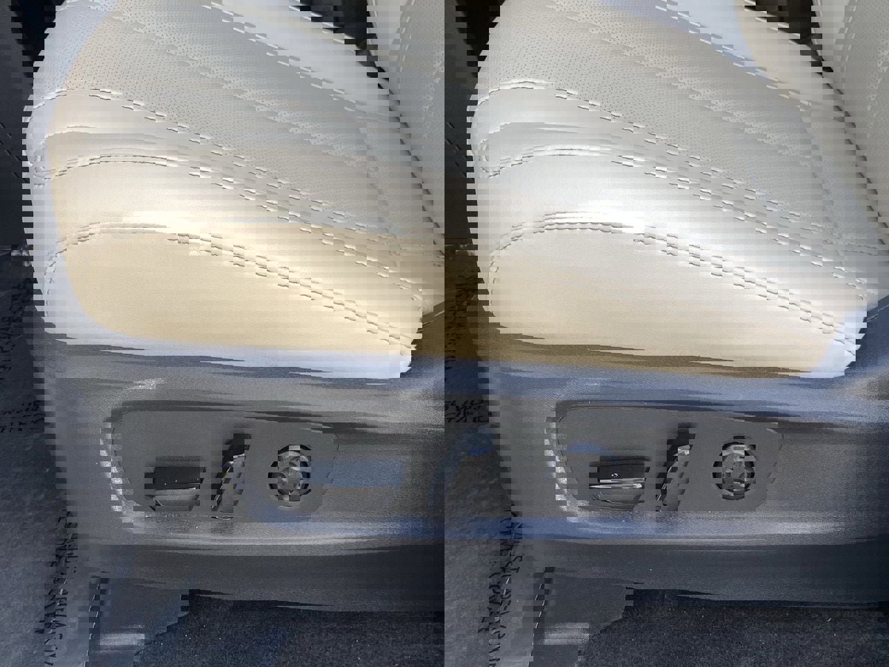 Certified 2025 INFINITI QX60 Pure FWD image 29