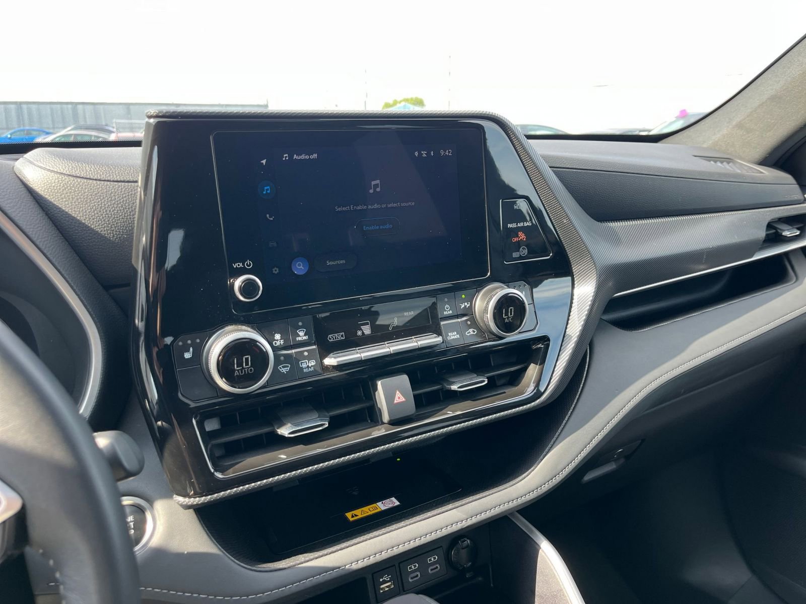 Used 2025 Toyota Highlander XSE AWD/4WD image 20