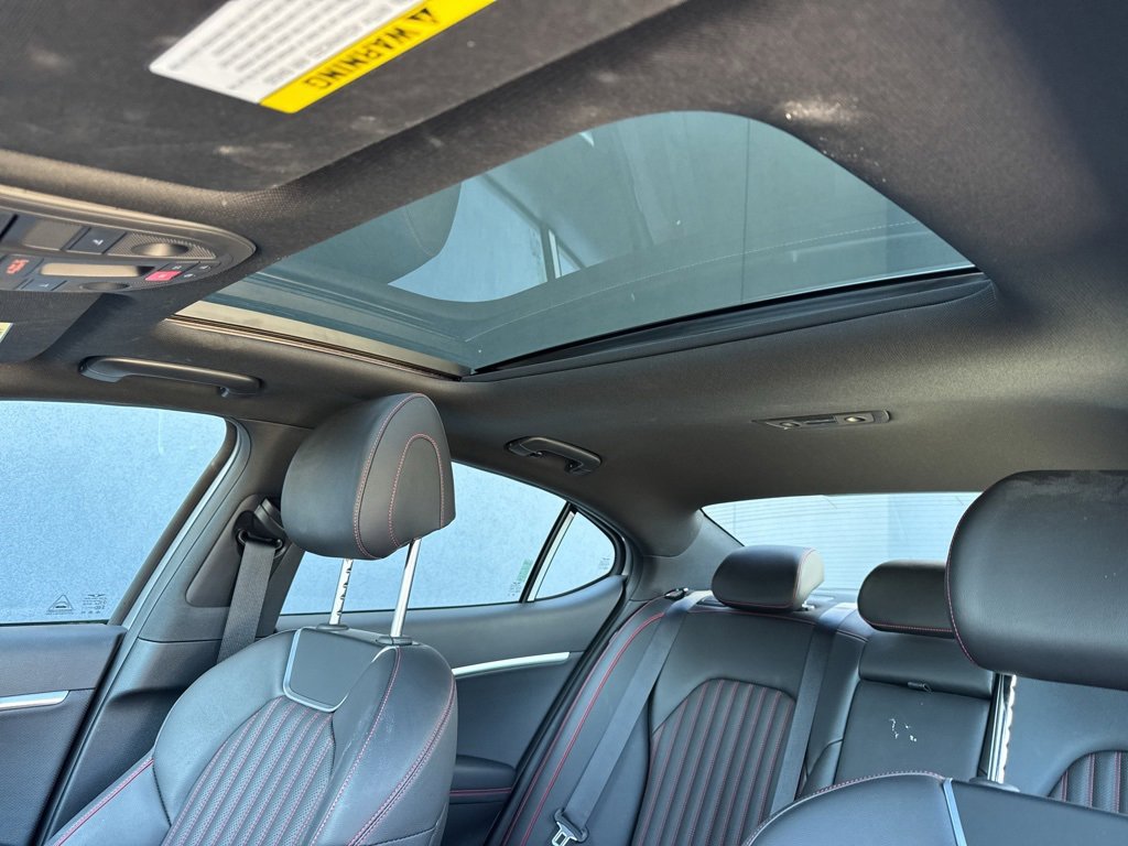 Used 2025 Genesis G70 2.5T w/ Sport Prestige Package image 16