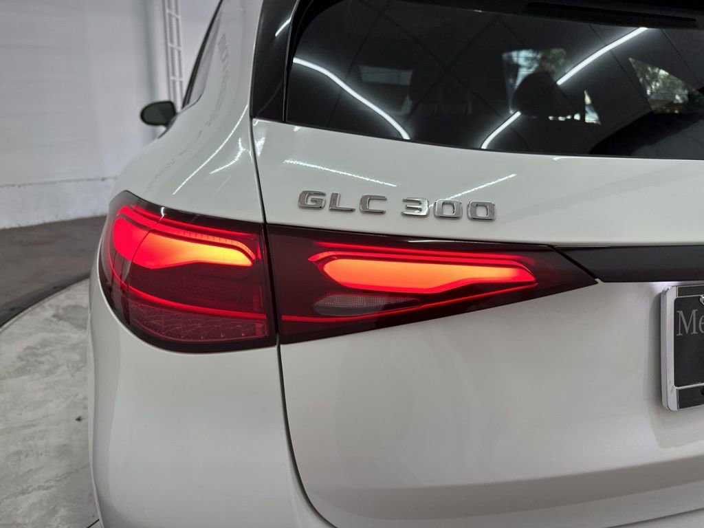 New 2026 Mercedes-Benz GLC 300 image 28