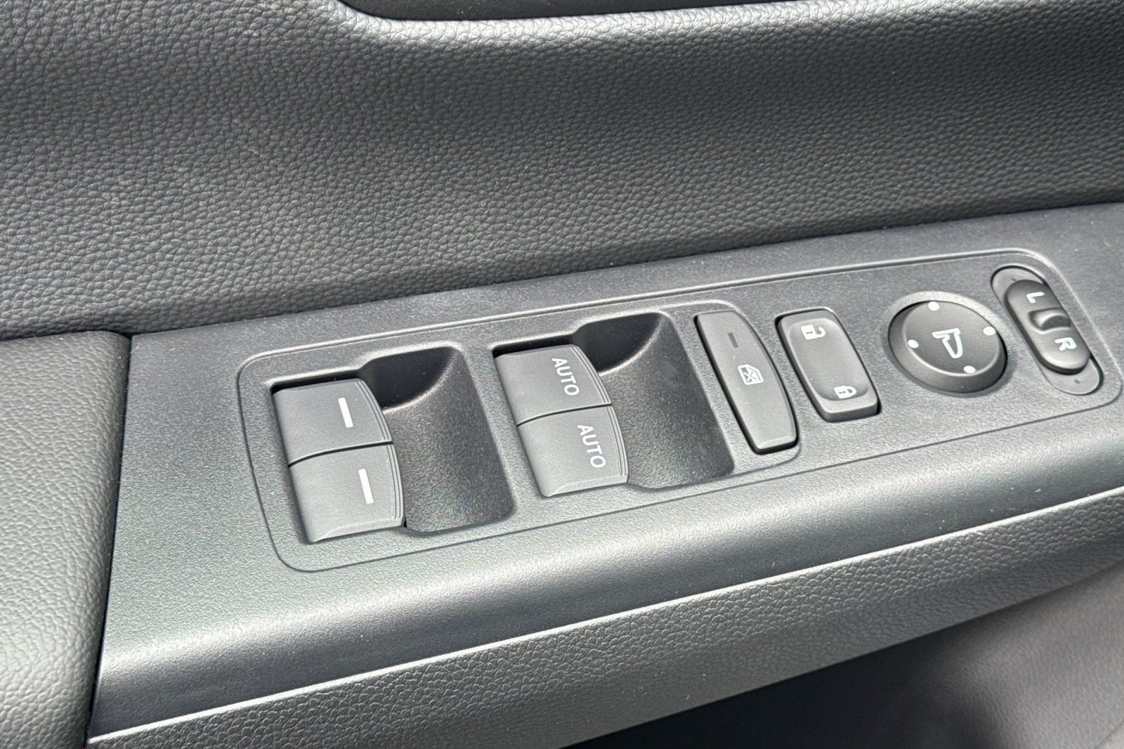 Certified 2026 Honda CR-V Sport image 12