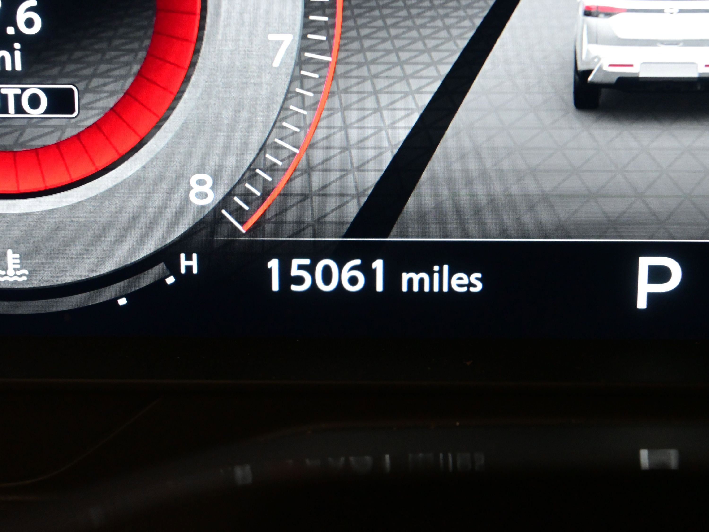 Used 2025 Nissan Pathfinder Platinum w/ Cargo Package image 28