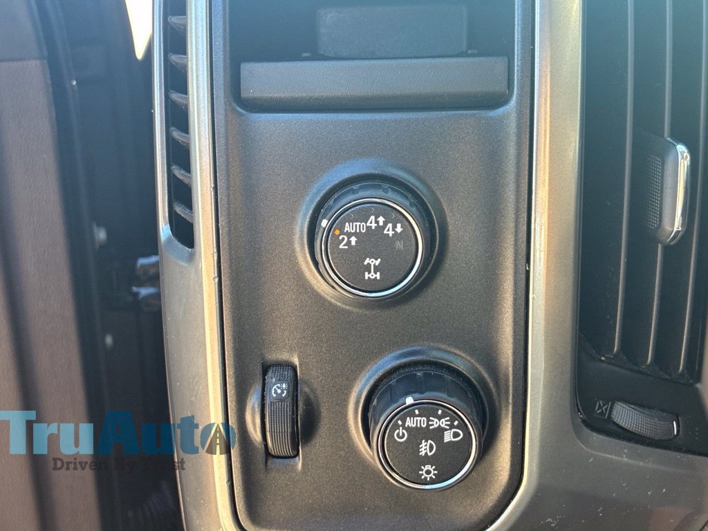 Used 2017 Chevrolet Silverado 1500 LTZ w/ Sport Package AWD/4WD image 38