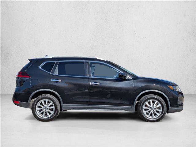 Used 2020 Nissan Rogue SV image 4