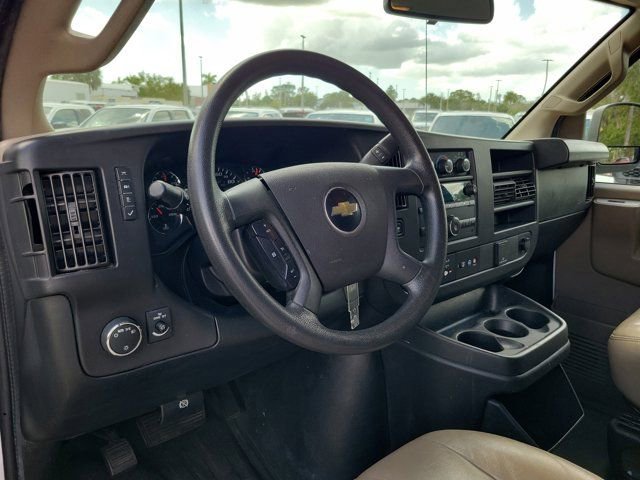 Used 2022 Chevrolet Express 3500 Extended w/ Driver Convenience Package image 21